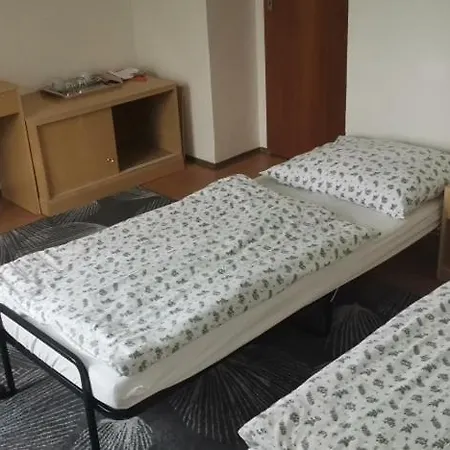 Ubytovanie V Sukromi Apartment *